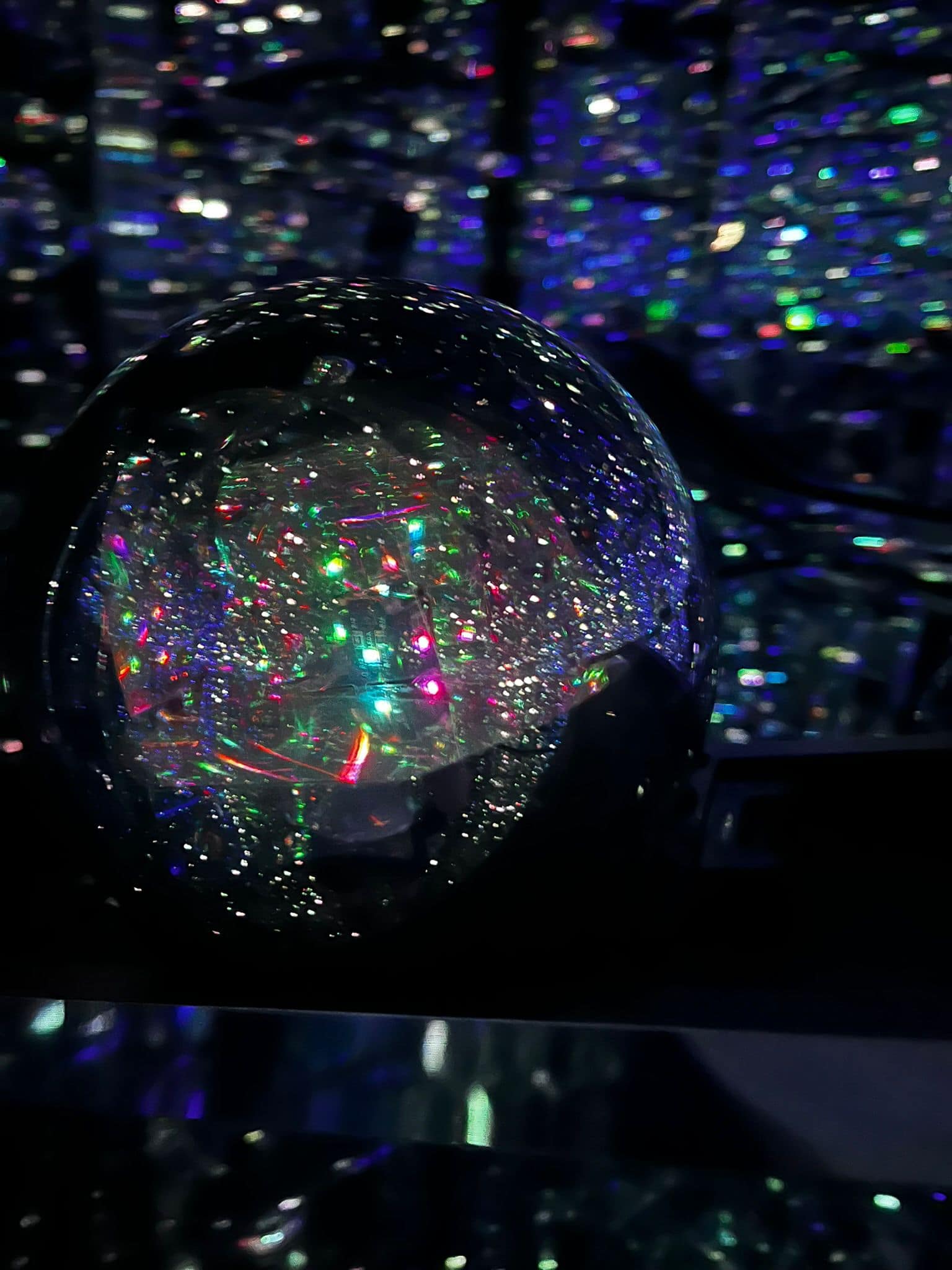 Immersive light installation at TeamLab Borderless Tokyo